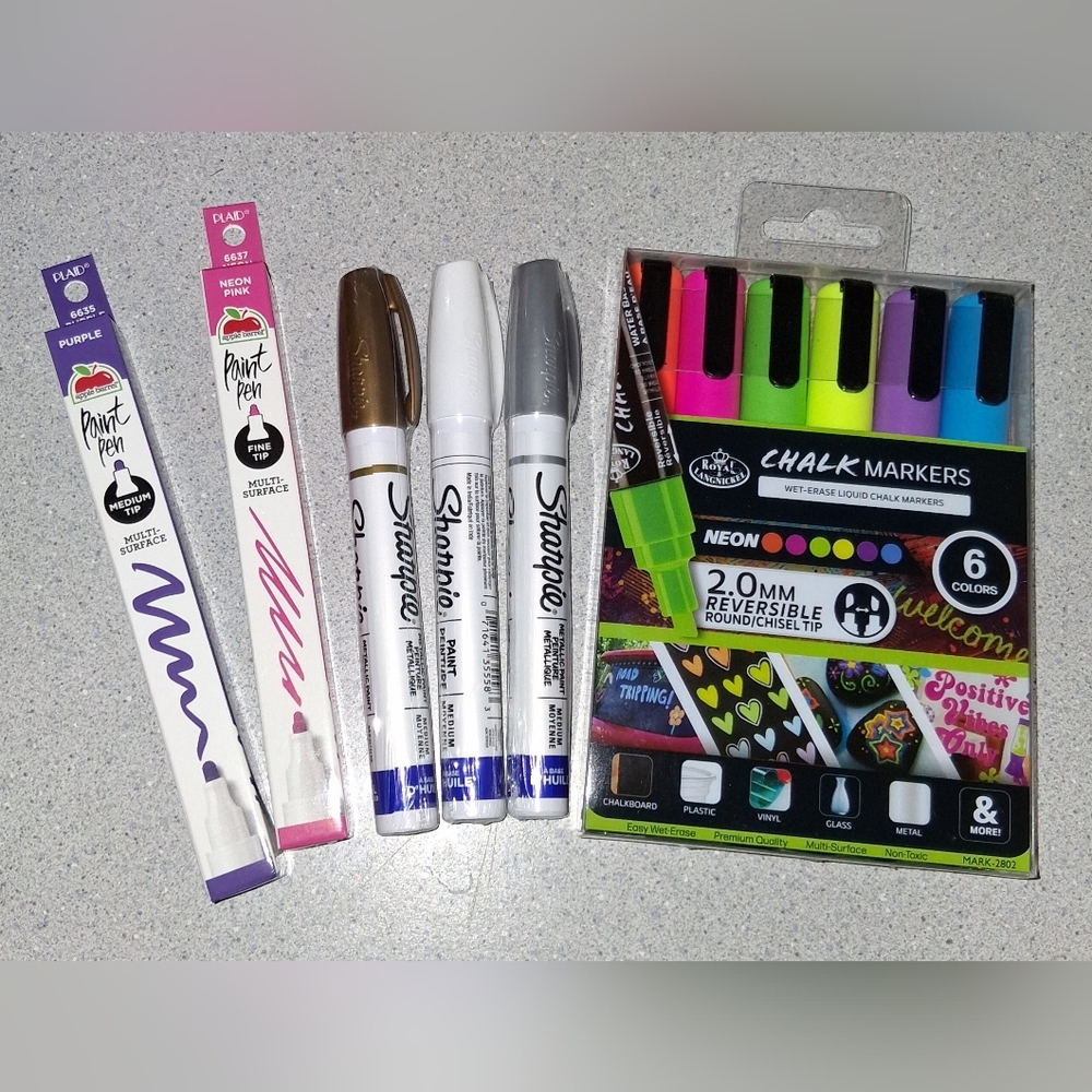 Markers Lot • Chalk Paint & Permanent